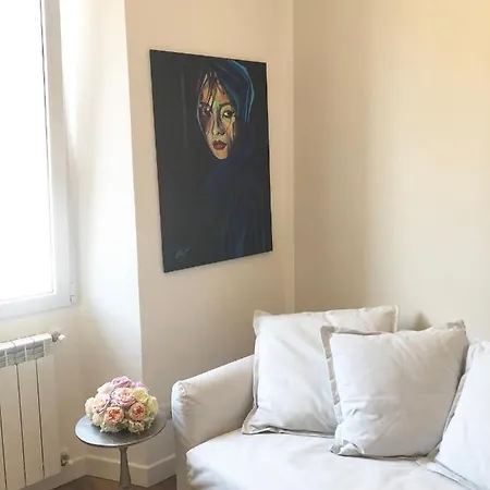 Vivi Cernobbio, La Sua Arte, La Sua Magia Cernobbio